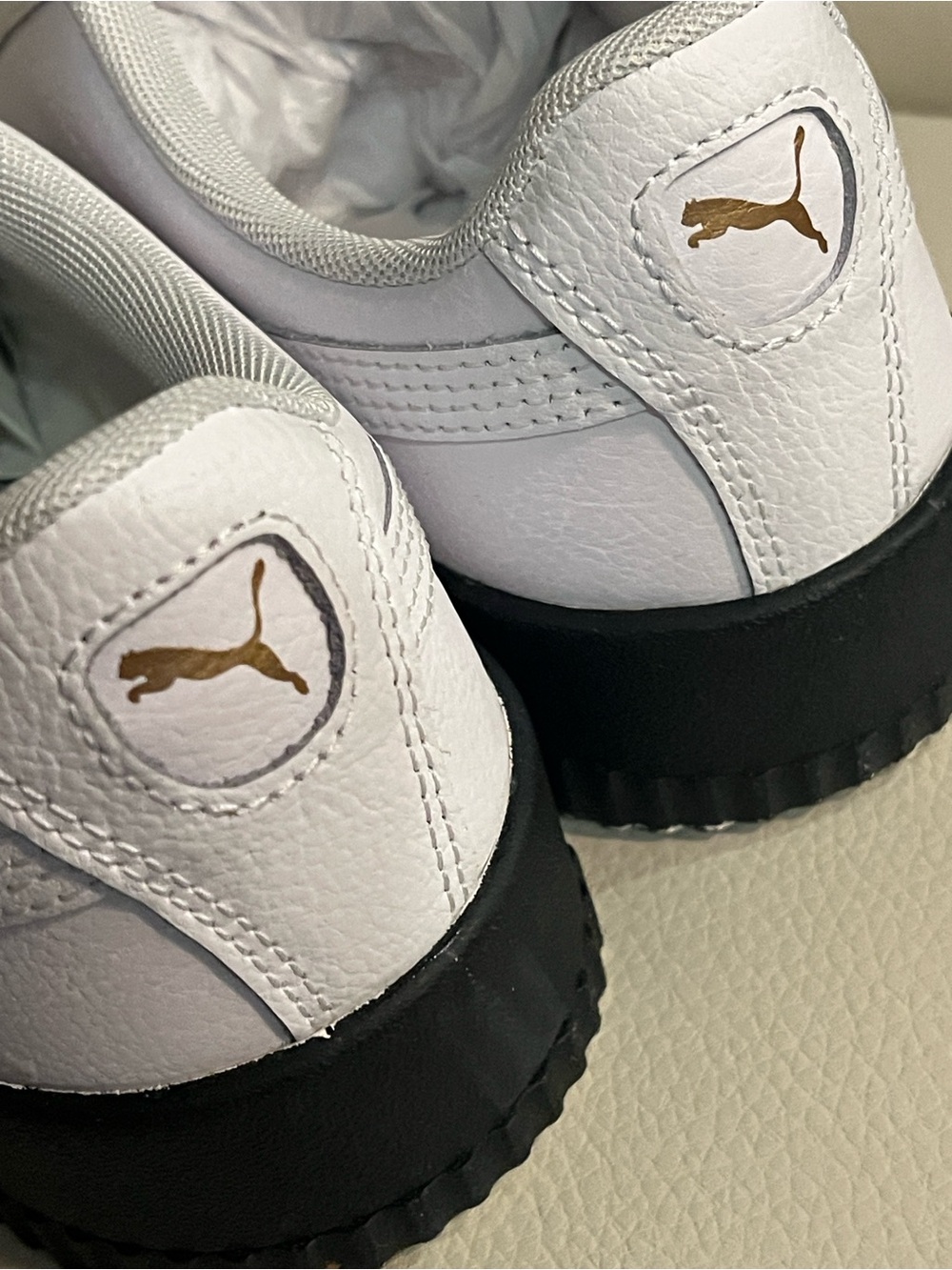 Puma White Leather Sneakers with Black Outsole and Gold Logo 6/ 39 women’s 8 - Picture 8 of 12